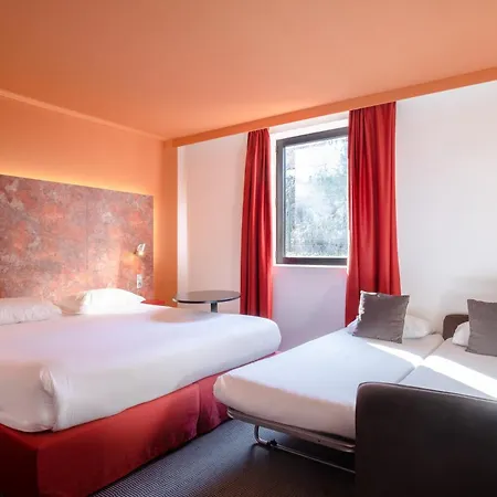 Ibis Styles Cite Espace 3*